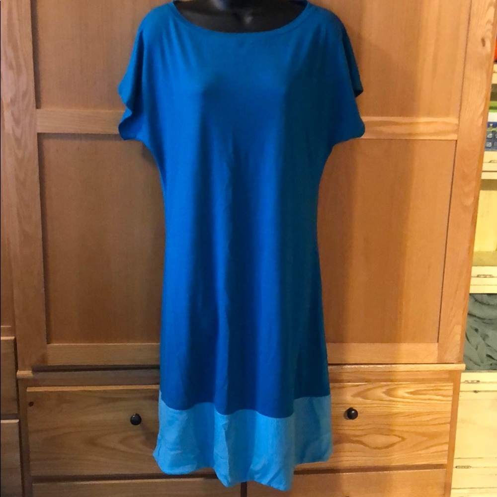 Icebreaker Blue Short Sleeve Midi Dress with Light Blue Hem